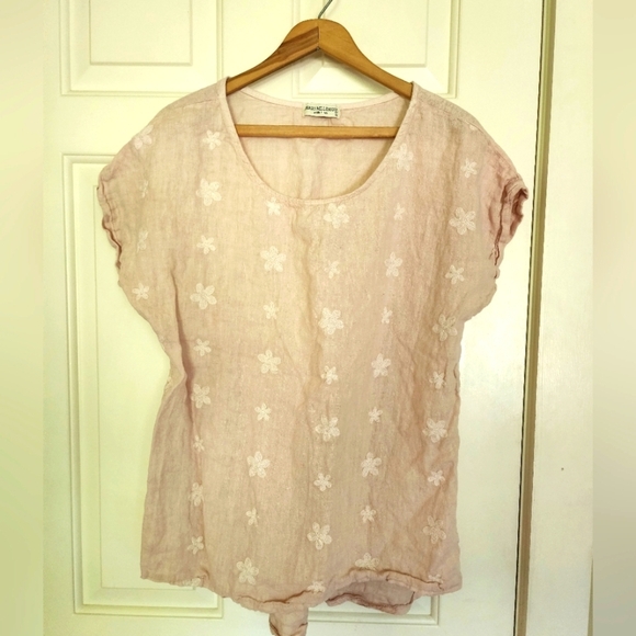 terzo millenio Tops - Terzo Millenio Linen Blush Floral Embroidered Top Size L romantic Beach